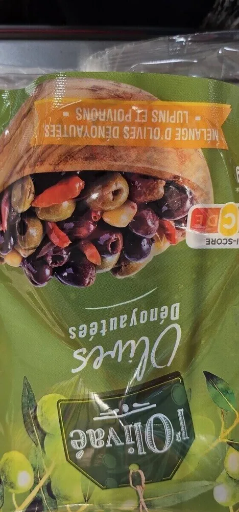 Olives dénoyautées lupins et poivrons