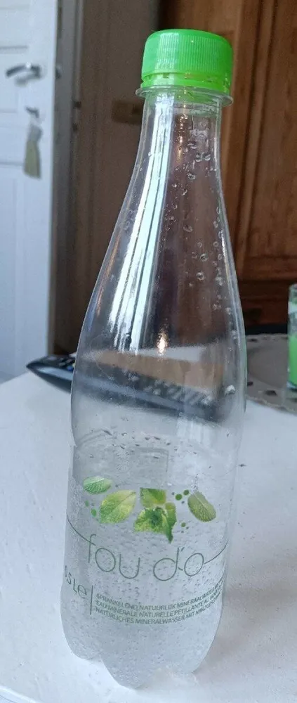 Eau pétillante a la menthe