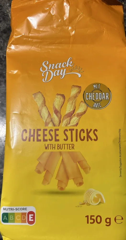 Flûtes feuilletées fromage