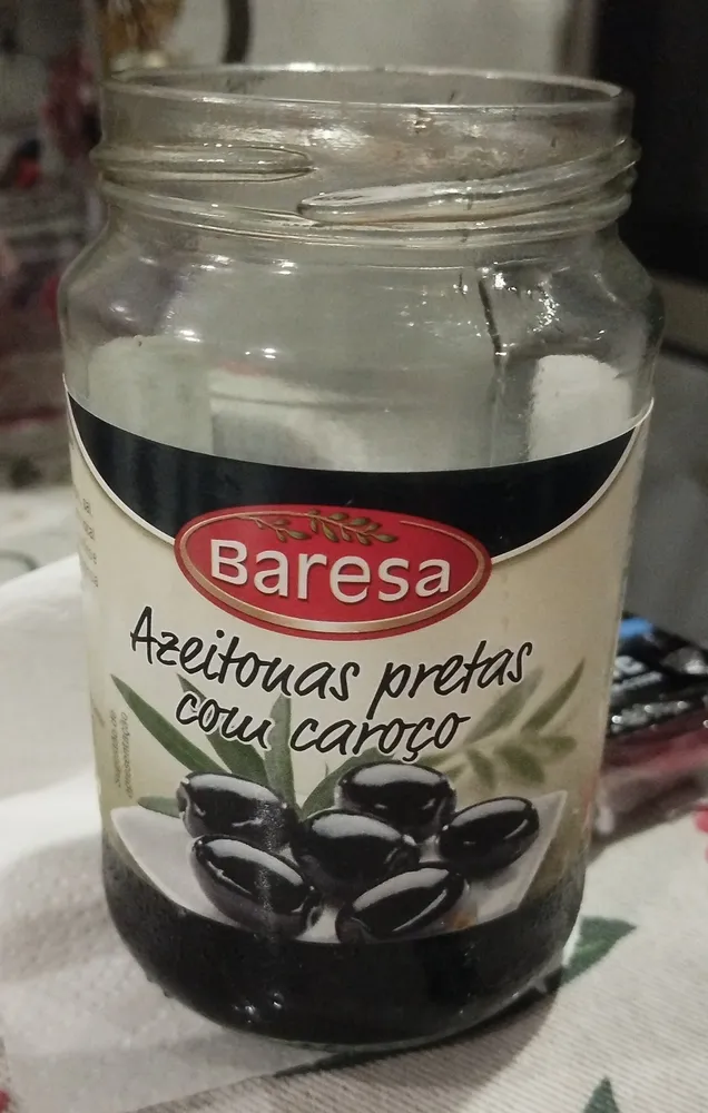 Azeitonas pretas com caroço