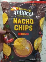 Nacho chips chili