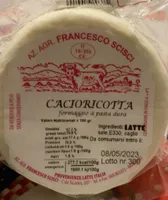 Cacioricotta formaggio a pasta dura