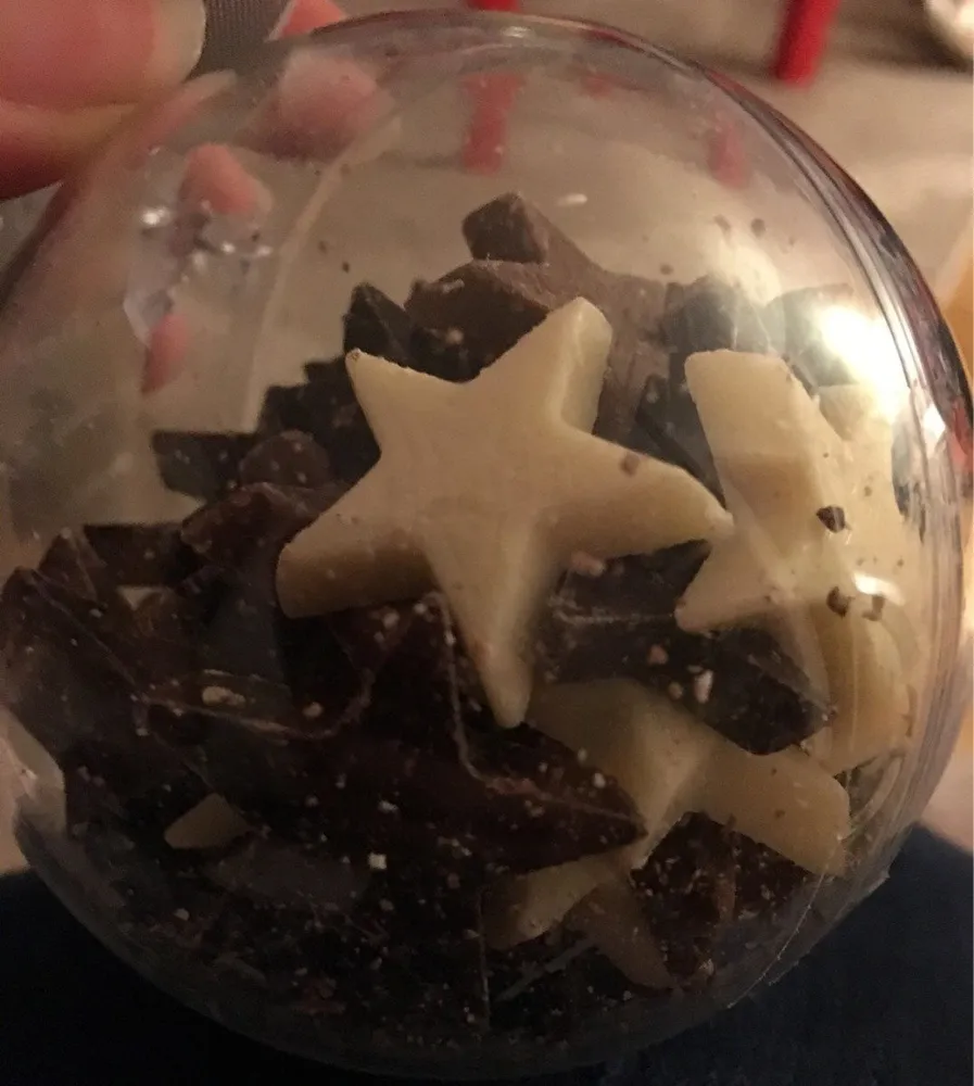 Étoiles en chocolat au lait, chocolat noir et chocolat blanc
