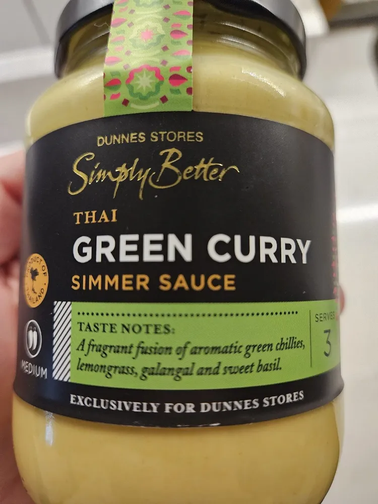 Thai green curry, simmer sauce