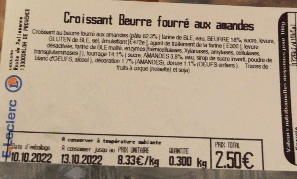 Croissant beurre fourre aux amandes