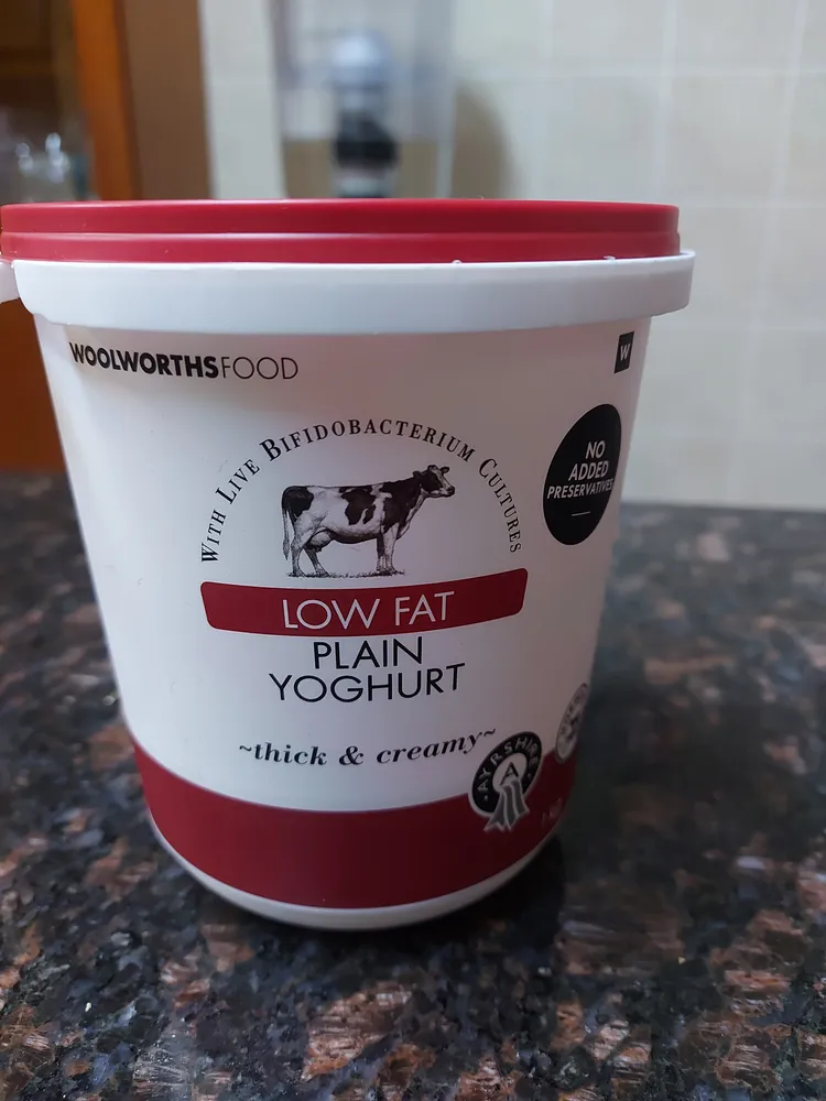 LOW FAT PLAIN YOGHURT