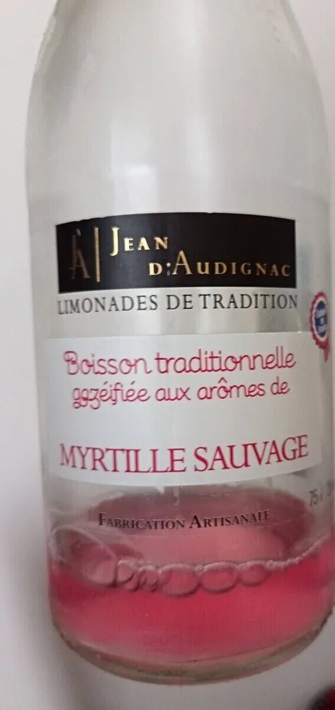 Boisson traditionnelle gazéifiée aux arômes de myrtille sauvage