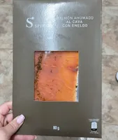 Salmón ahumado al cava con eneldo