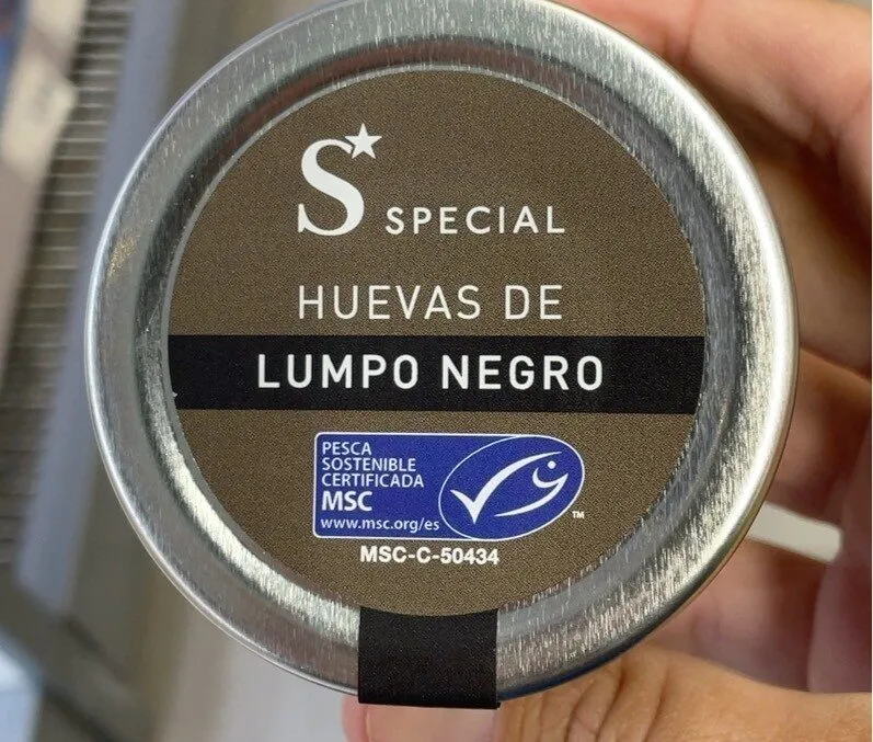 Huevas de lumpo negro