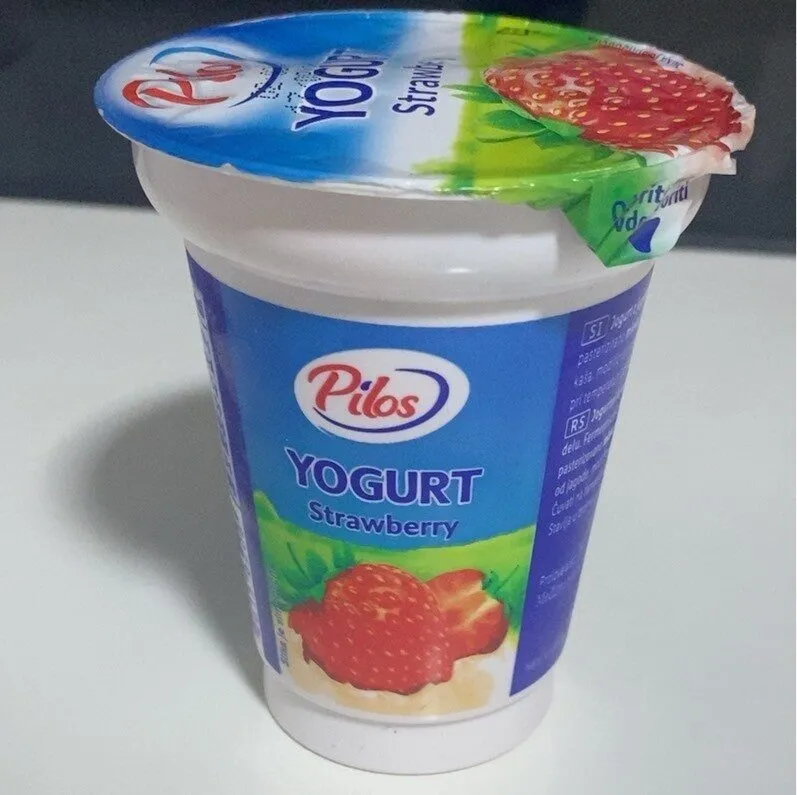 Yogurt strawberry