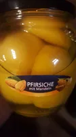 Pfirsiche mit Mandeln