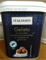 Gelato al cioccolato con torrone e variegato