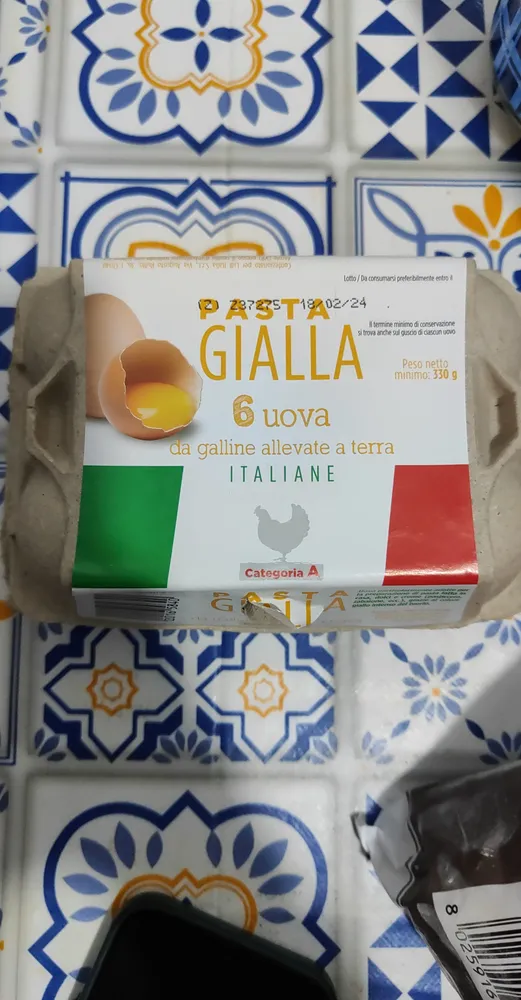 6 UOVA PASTA GIALLA
