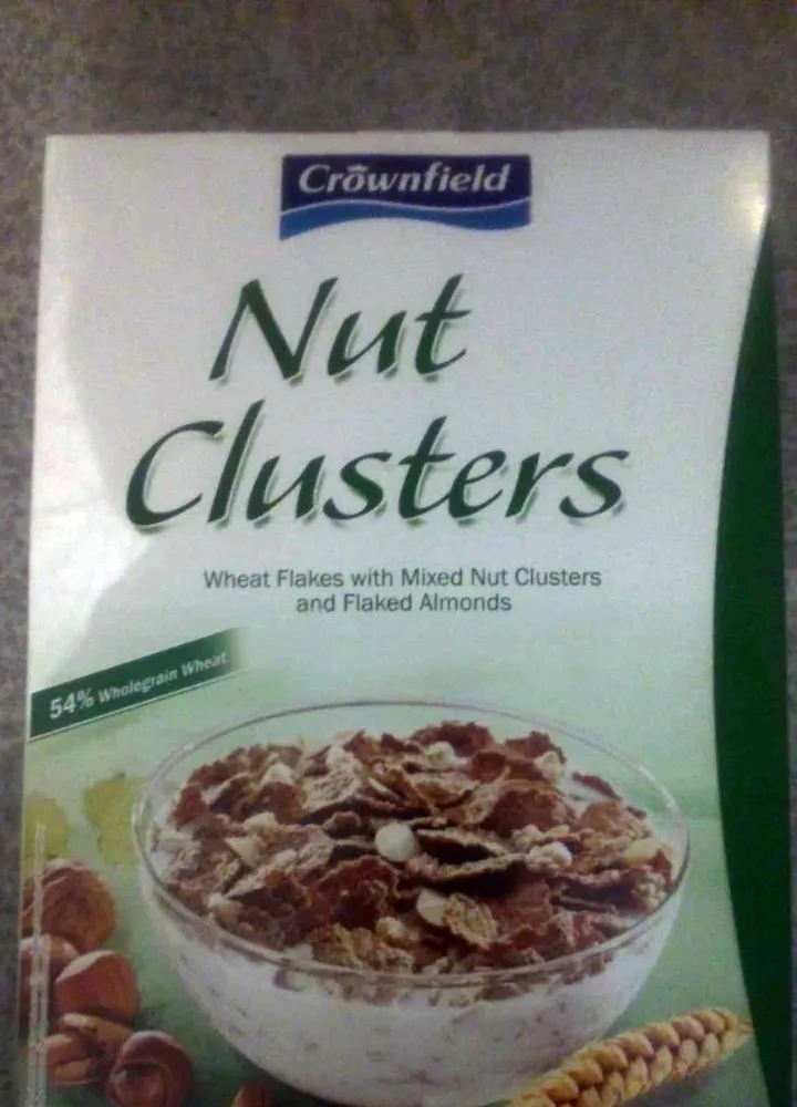 Nut Clusters Wheat flakes with mixed nut clusters