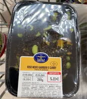 Riso nero gamberi e curry
