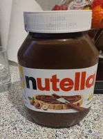 Patte a tartiner aux noisettes et caco.