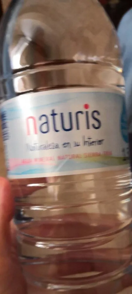 Agua mineral