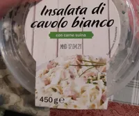 Insalata di cavolo bianco con carne suina