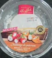 Mélange de poivrons marinés et farcis au fromage frais