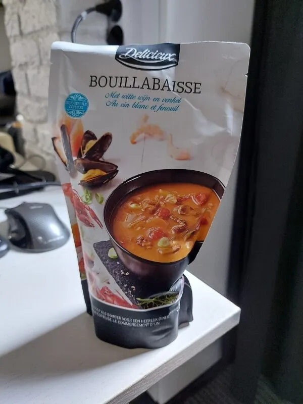 BOUILLABAISSE Met witte wijn en venkel - Au vin blanc et fenouil