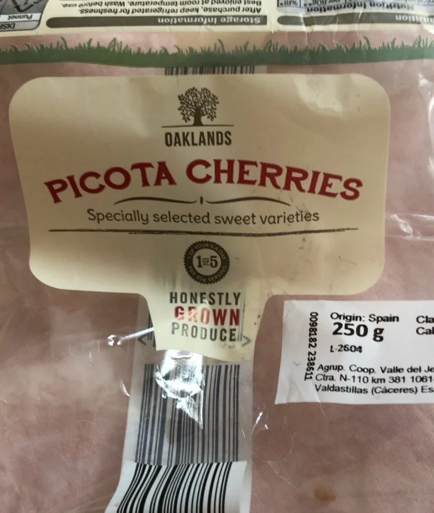Picota cherries