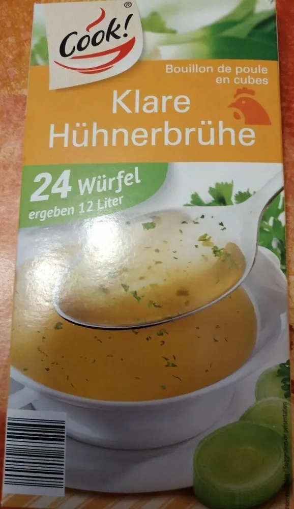 Klare Hühnerbrühe