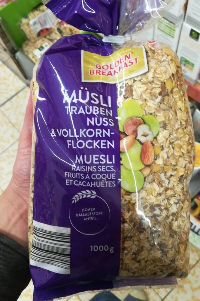 Muesli raisins secs, fruits à coque Golden Breakfast