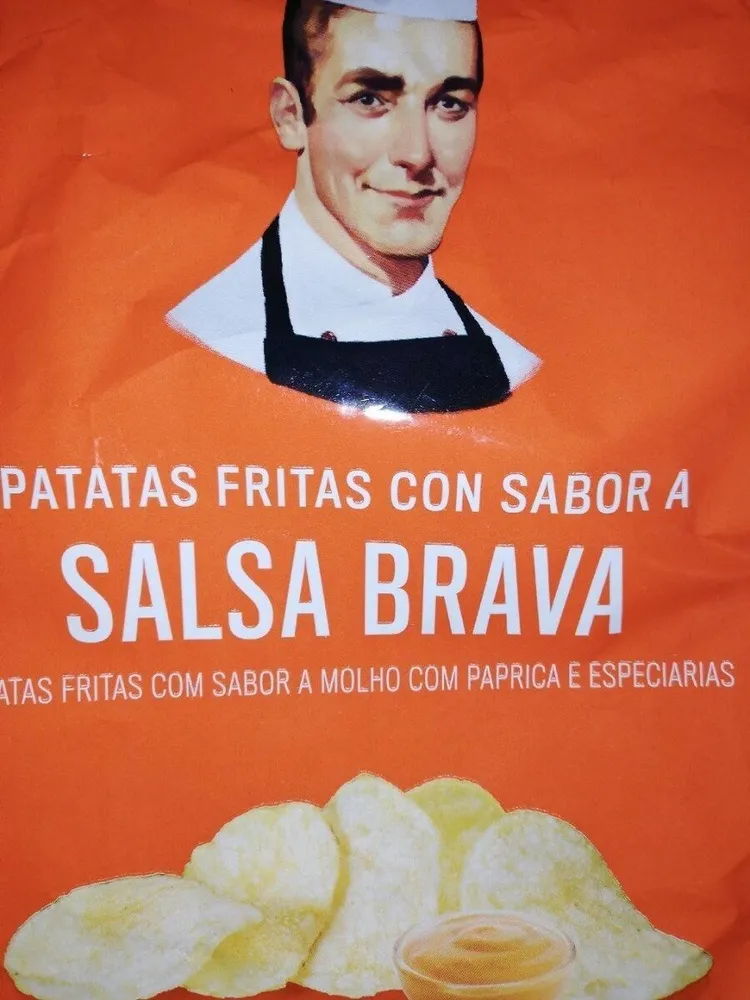 Patatas fritas con sabor a salsa brava