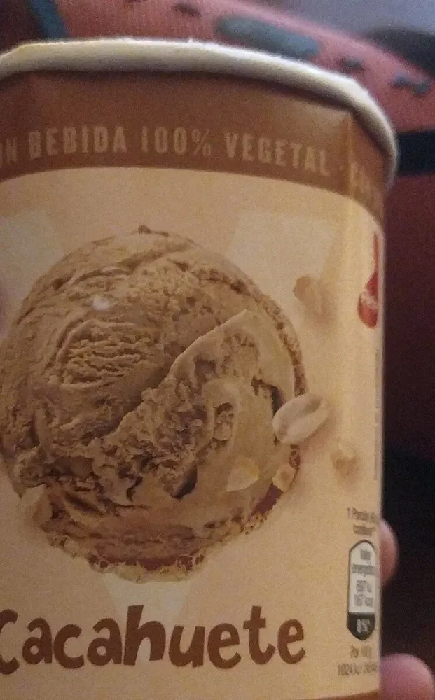 Postre helado sabor a cacahuete
