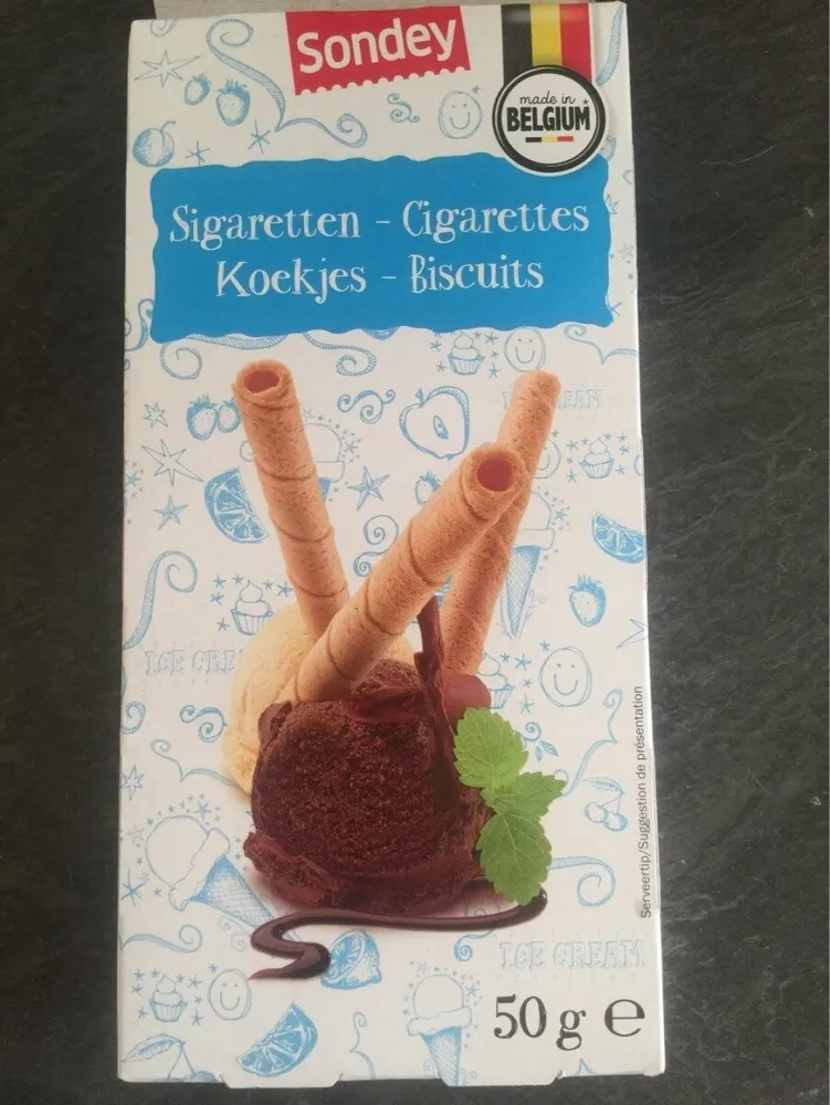 Biscuit cigarettes
