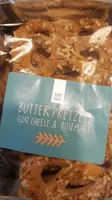 Butter pretzels goat cheese & rosemary
