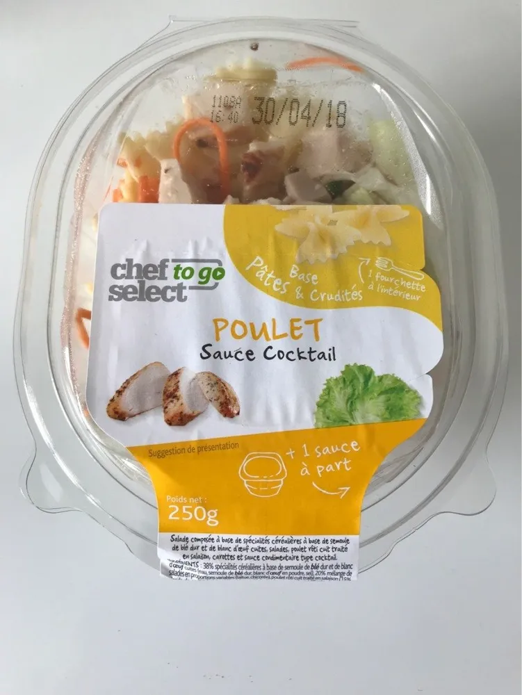 Salade de pâtes, poulet sauce cocktail