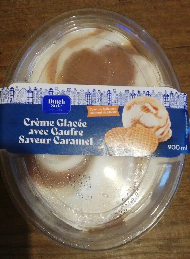 Crème glacée avec gaufre Saveur Caramel
