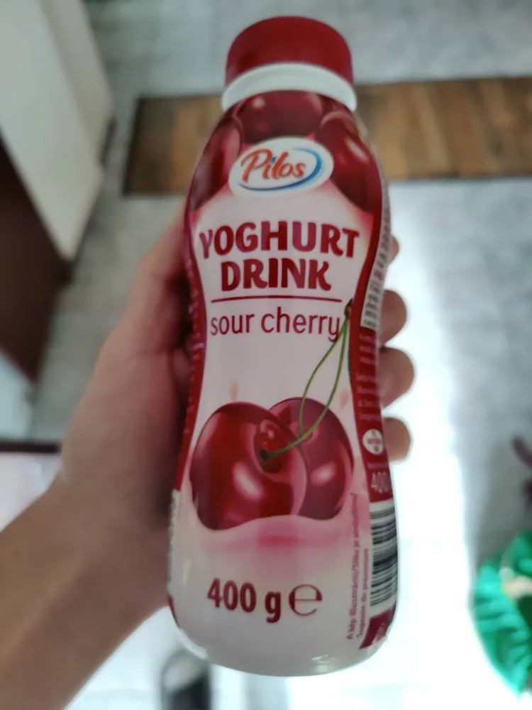 Sour cherry yogurt