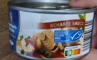 Thunfischstücke in scharfer Sosse