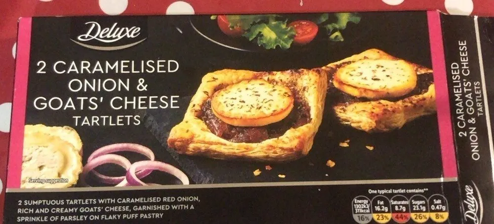 Caramelised oignon and goat cheese tartlets