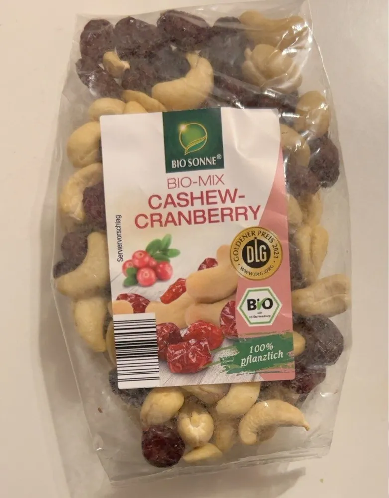 Cashew cranberry