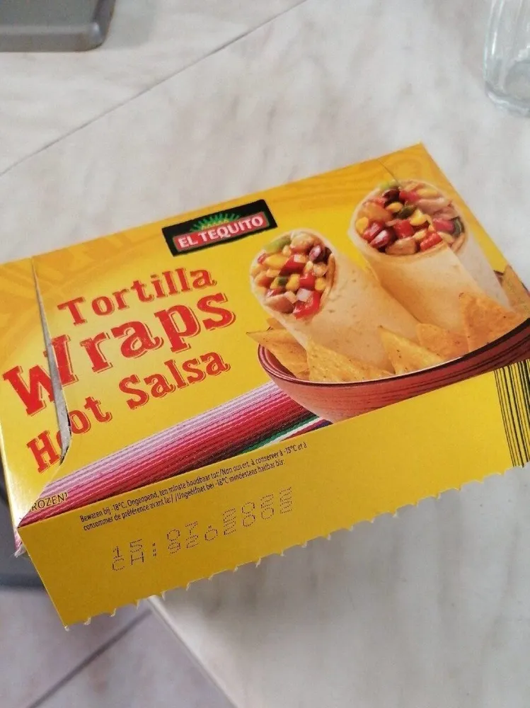 Tortilla Wraps hot salsa