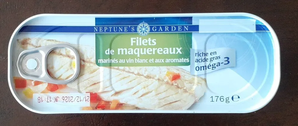 Filets de maquereaux marinés au vin blanc et aux aromates