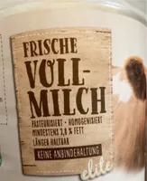 Frische Vollmilch