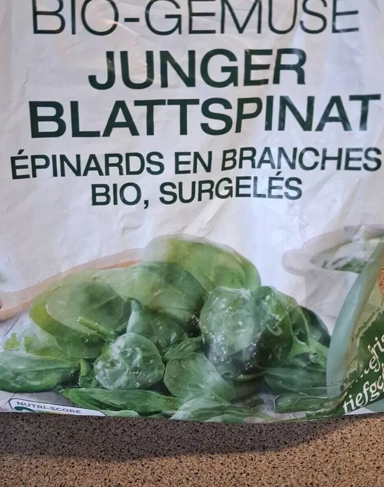 Junger Blattspinat