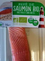 Pavé du saumon bio avec peau