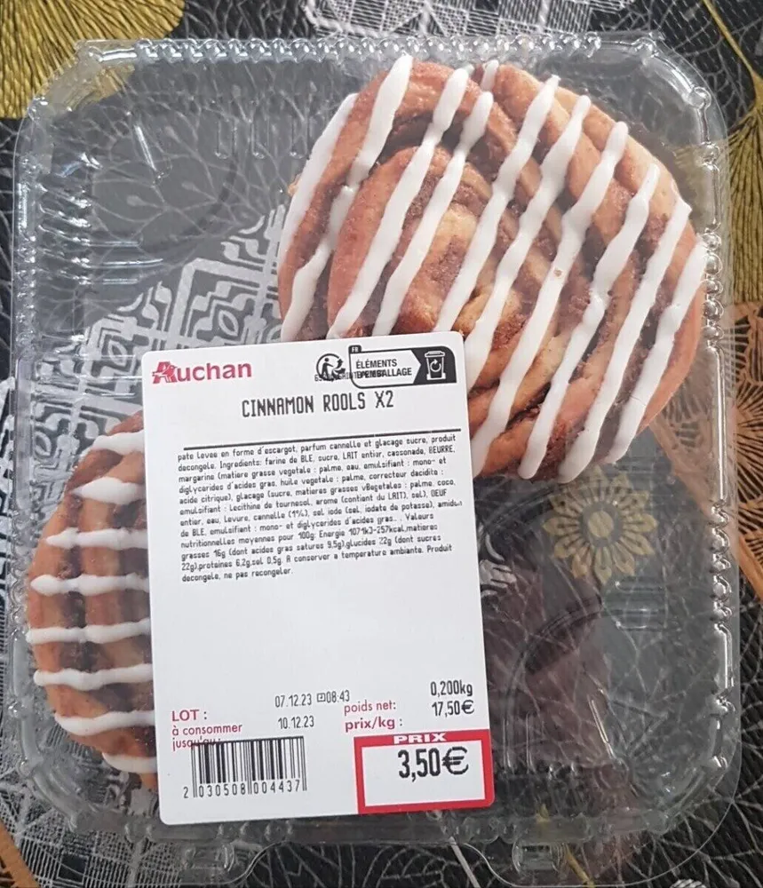 Cinnamon rools x2