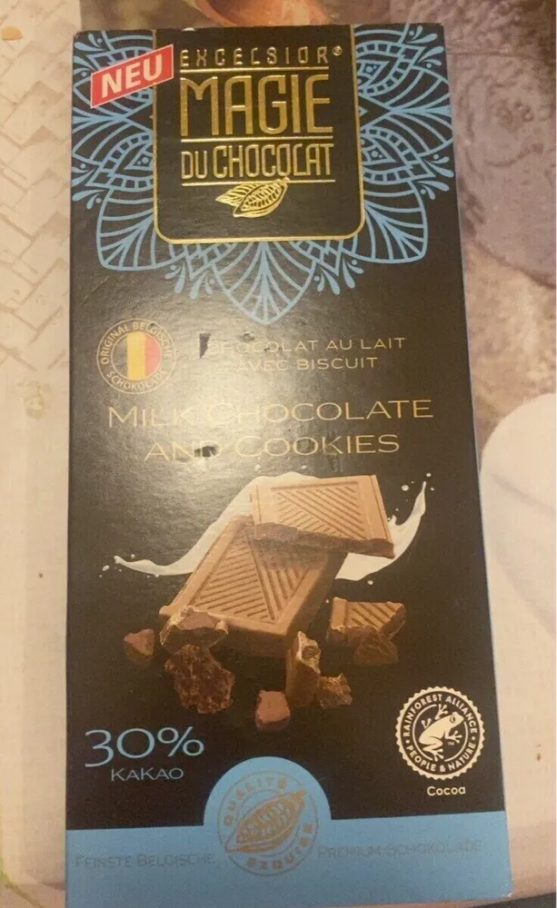 Chocolat au lait avec biscuit
