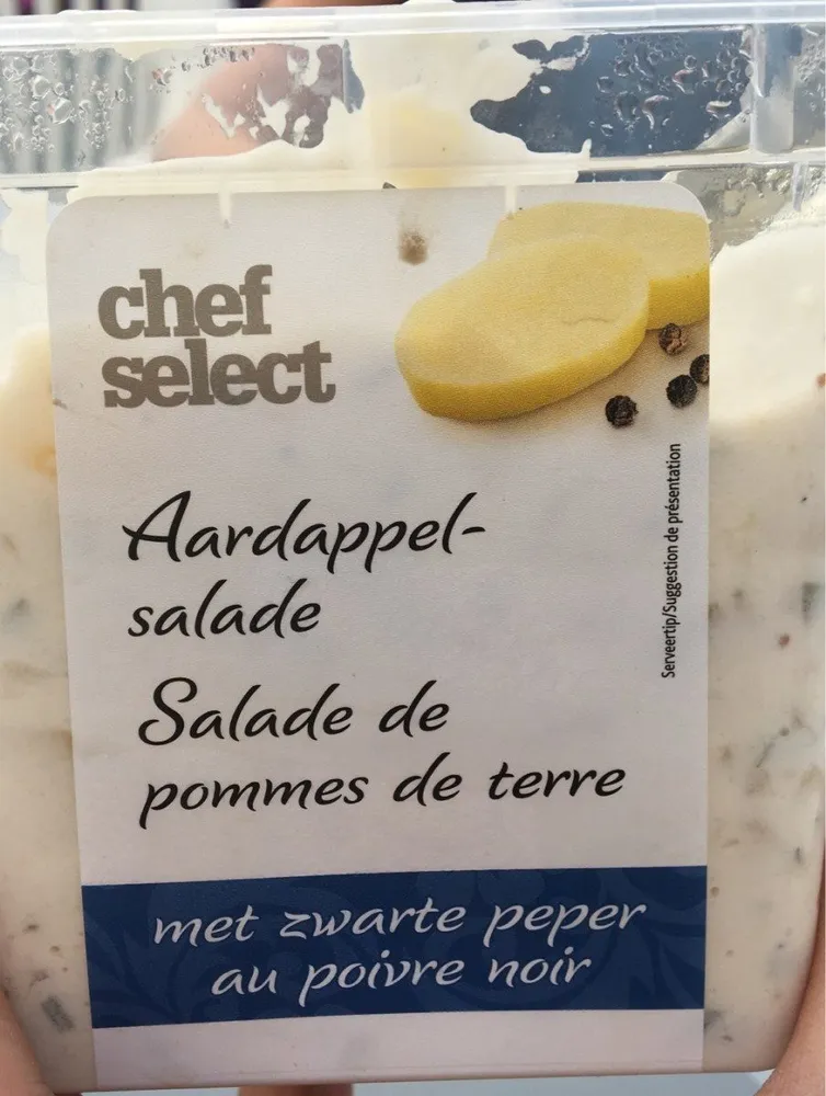 Aardappel-salade Salade de pommes de terre met zwarte peper au poivre noir