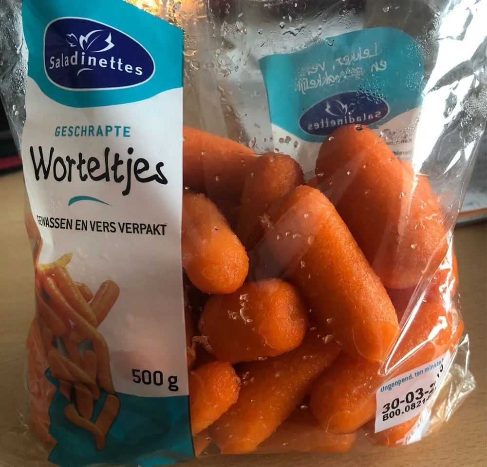 Carottes épluchées