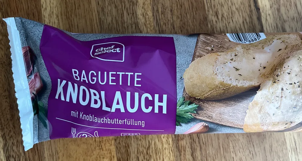 Knoblauch Baguette mit Knoblauchbutterfüllung