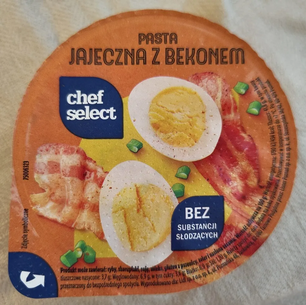 Pasta jajeczna z bekonem