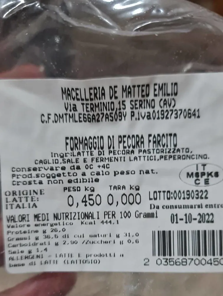 Formaggio di pecora farcito