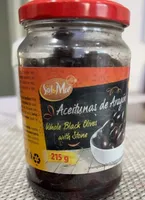 Whole black olives with stones